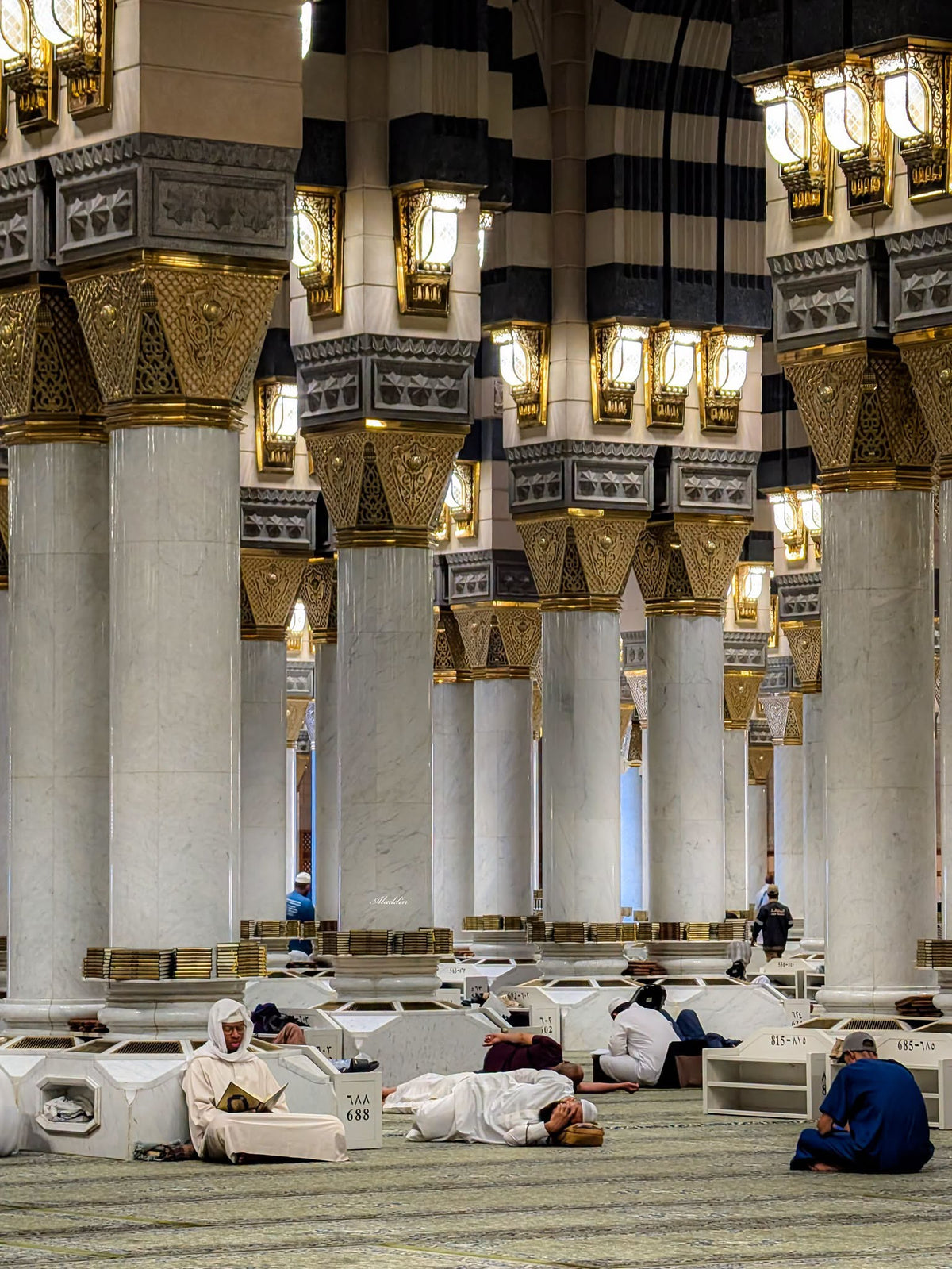 Prophets Mosque Madinah Frame – Islamic architecture photography wall art | برواز المسجد النبوي