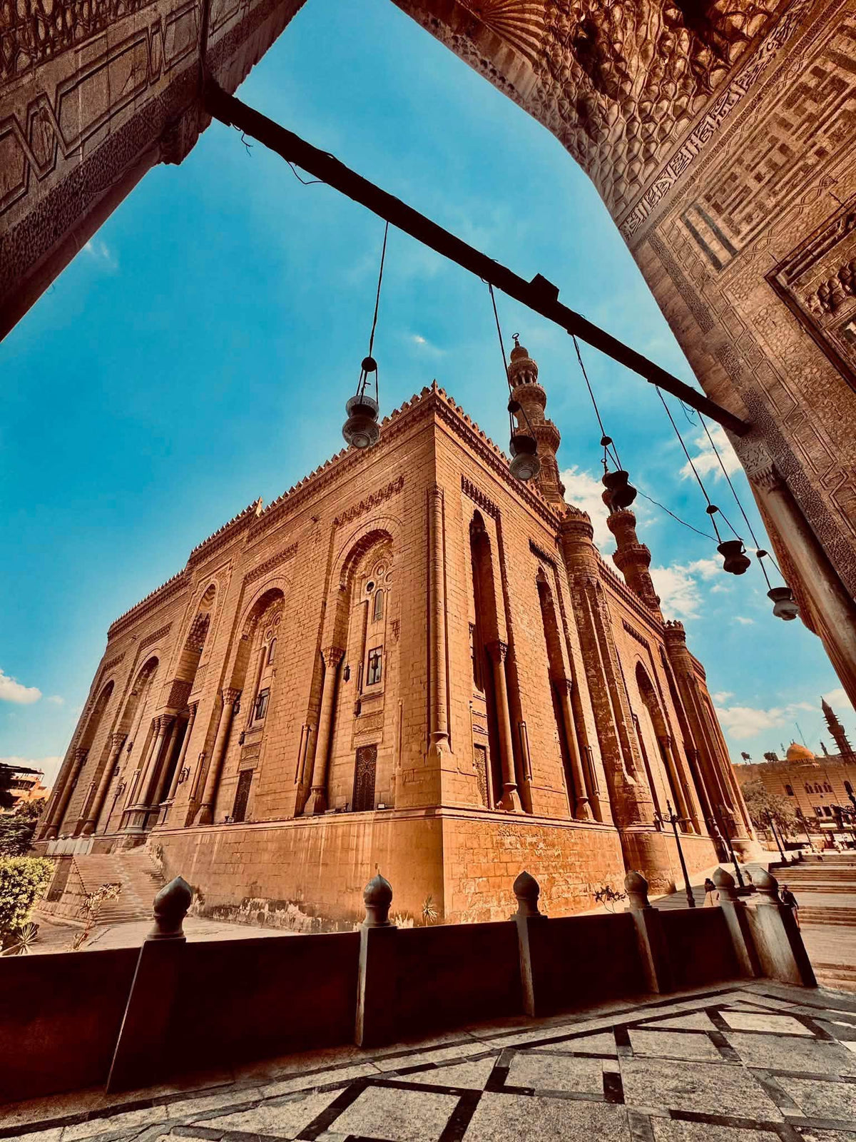 Citadel Square Frame – Islamic architecture photography wall art, photo 4 | برواز ميدان القلعة