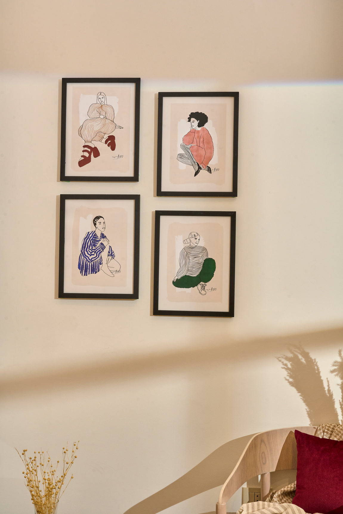 Sit Like a Model Set – gallery wall frame set | طقم اقعدي زي الموديل