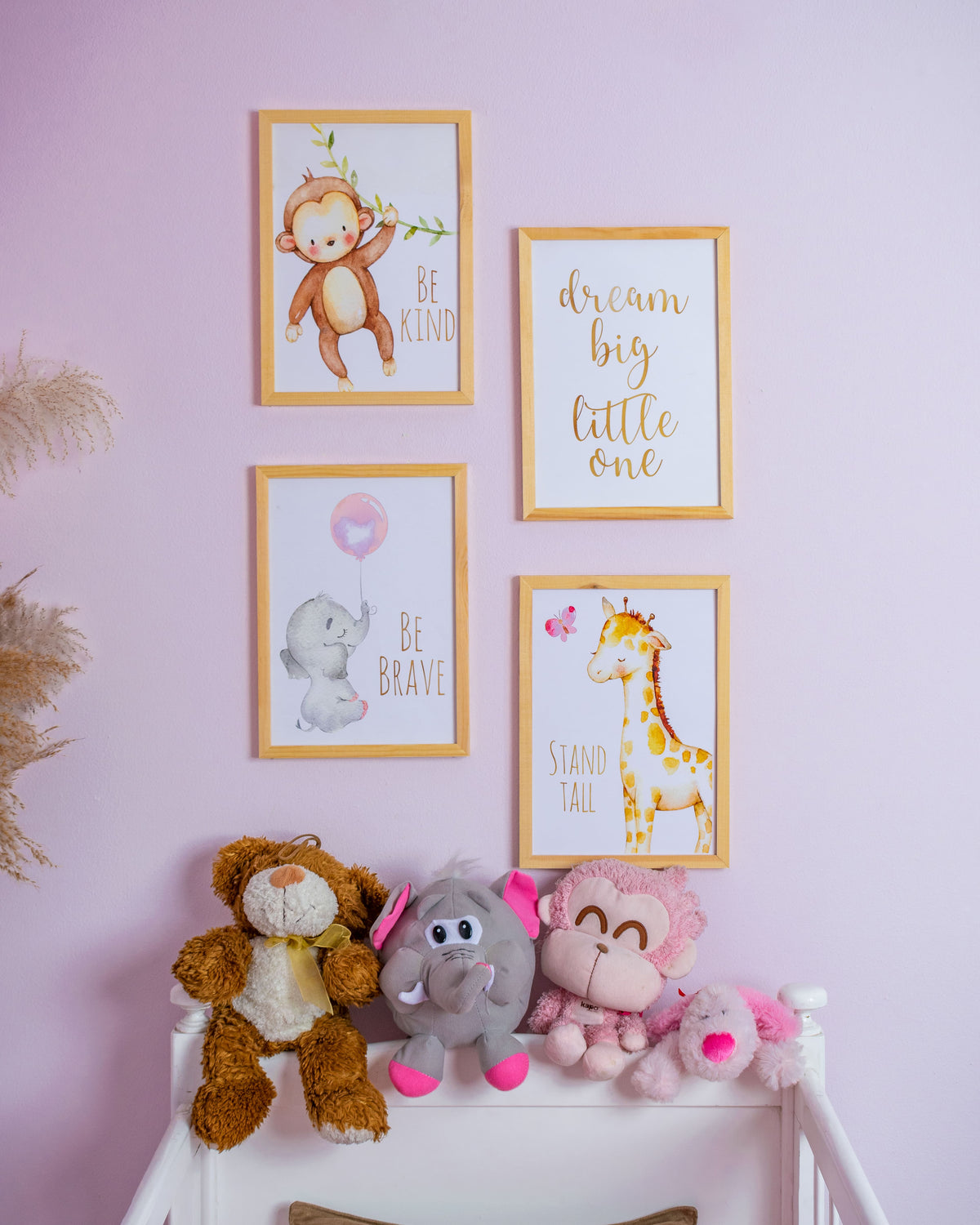 Nursery - The Dream Big Little One Frame – nursery wall art | طقم غرفة الأطفال - Dream Big Little One