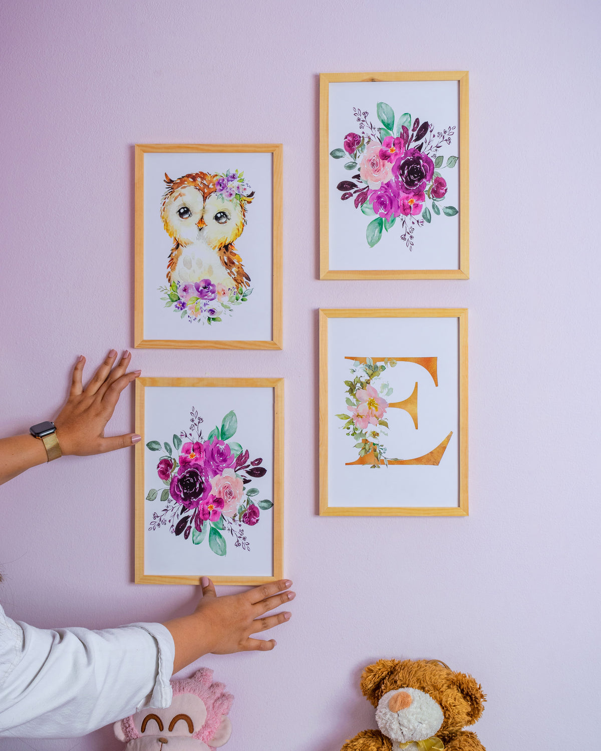 Nursery - The Flowery Initials Frame – nursery wall art, photo 4 | طقم غرفة الأطفال - الحروف المزهرة