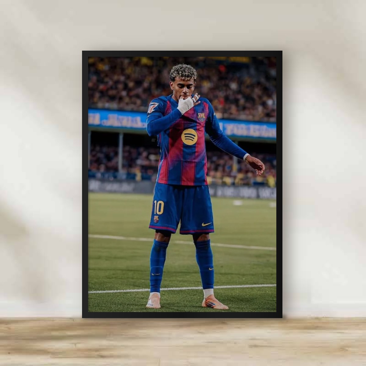 lamine Yamal 5 Frame – football wall art | برواز لامين يامال 5