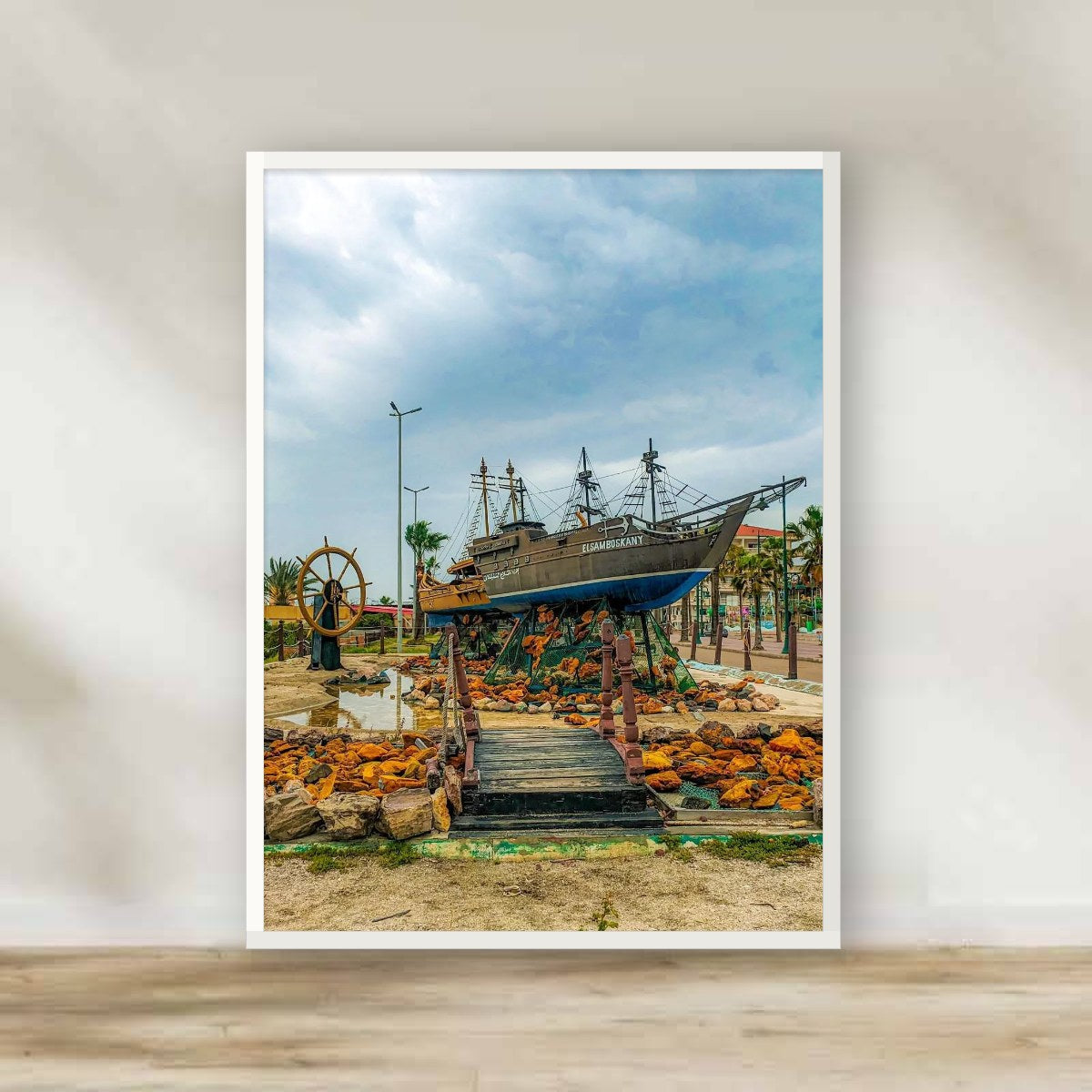 Ras El Bar Ship House White Frame – photography wall art | برواز أبيض مركب رأس البر