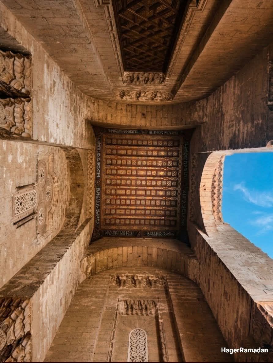 Al-Rifai Ceiling Frame – Islamic architecture photography wall art | برواز سقف الرفاعي