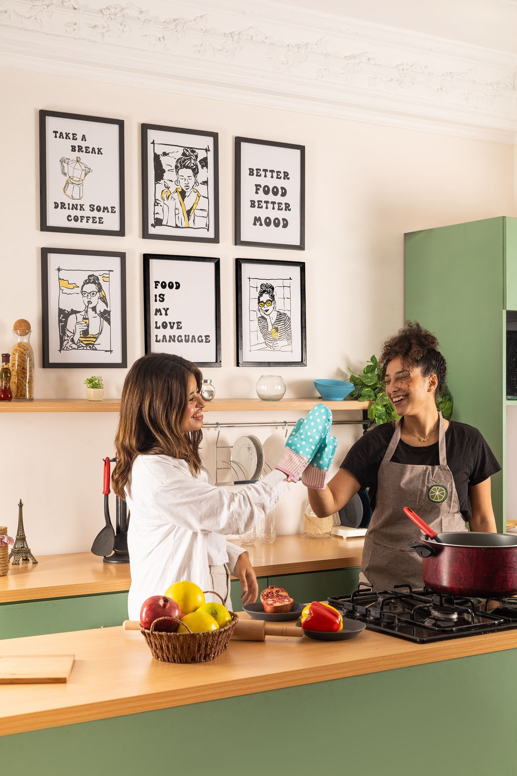 Food is my love language Frame – kitchen wall art, photo 2 | طقم Food is my love language