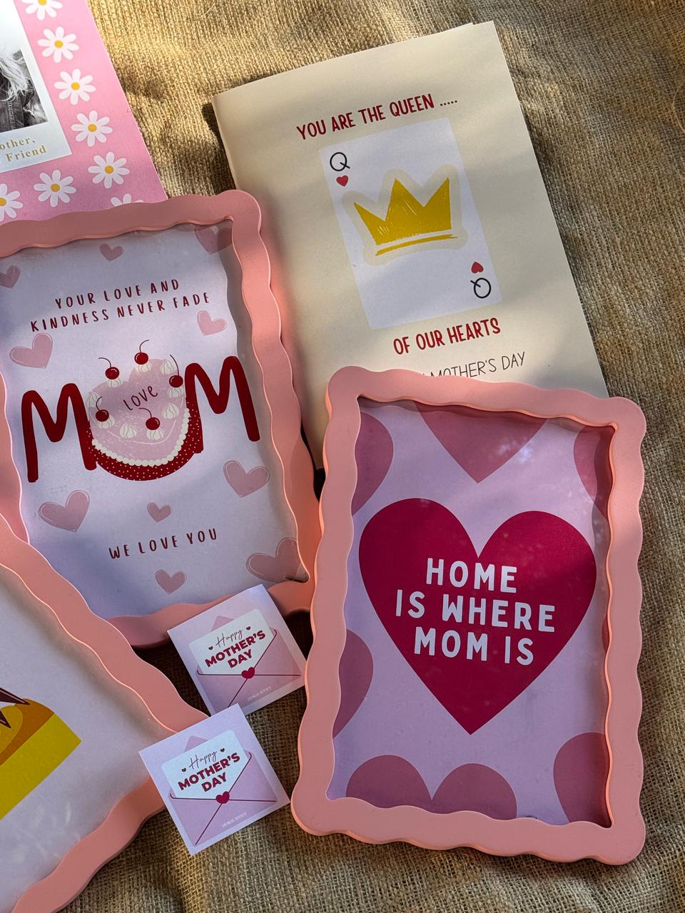 Home is Where Mom is Wavy Frame – framed wall art | برواز Home is Where Mom is المموّج